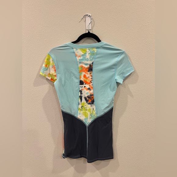 Under Armor UA SURF Compression Shirt - Picture 2 of 4